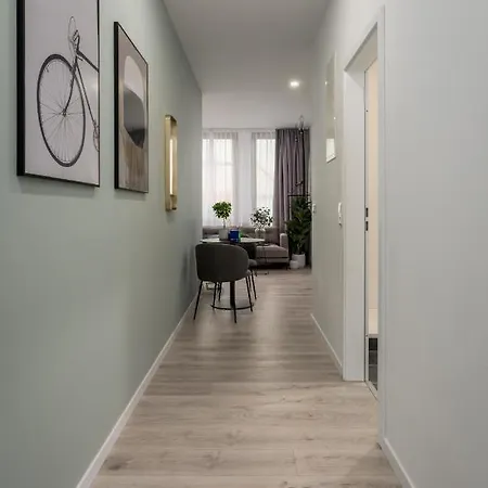 Apartment Bright: Studio For 2 - Center - Kitchen
